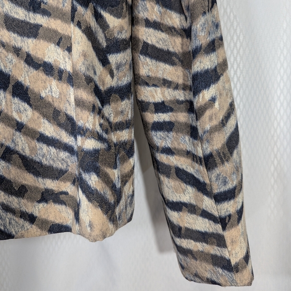 Giancarlo Ferrari Petite Women's Zip-Front Abstract Animal Print Jacket,Multi, 8 - Picture 6 of 13